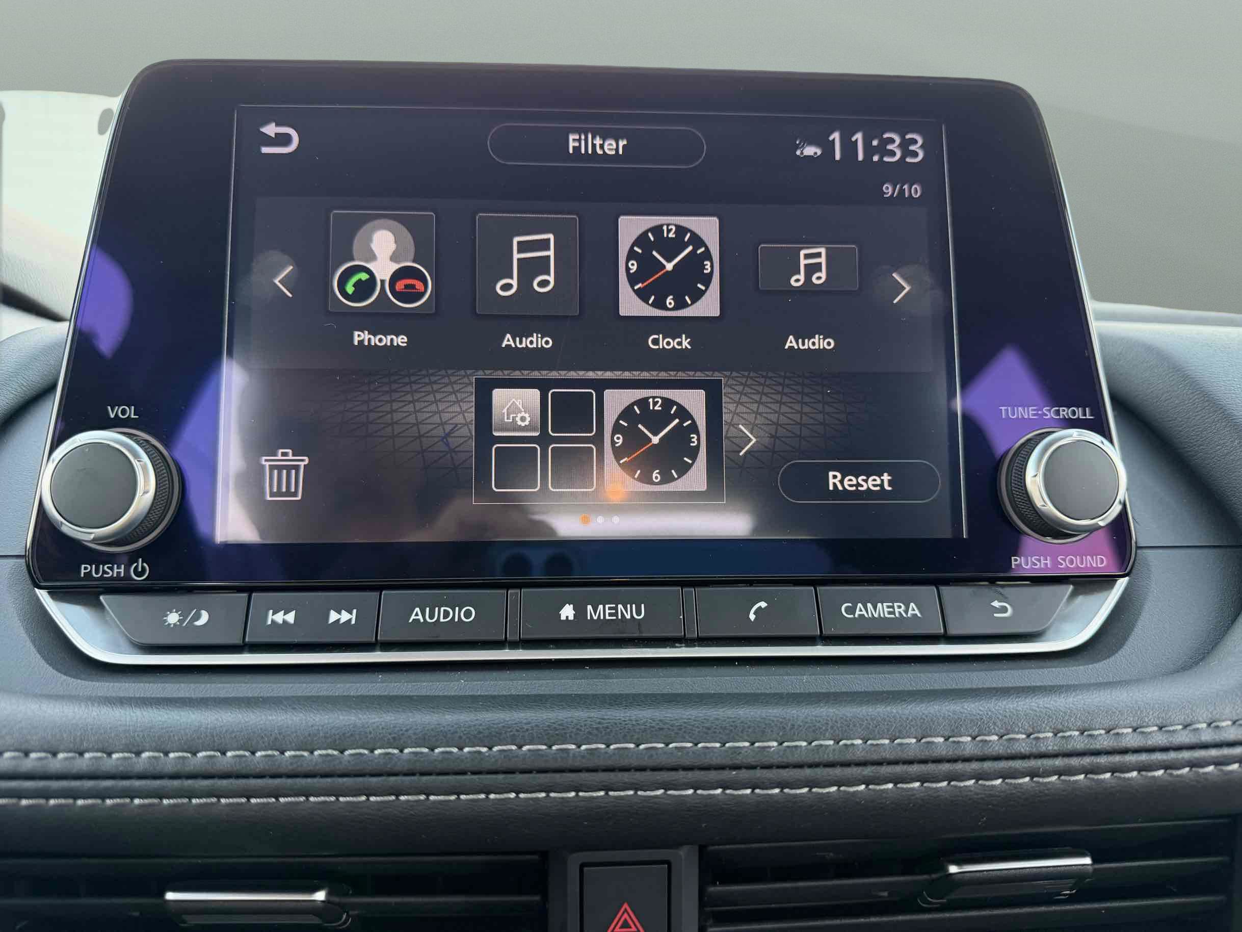 Used 2023 Nissan Rogue SV FWD image 17