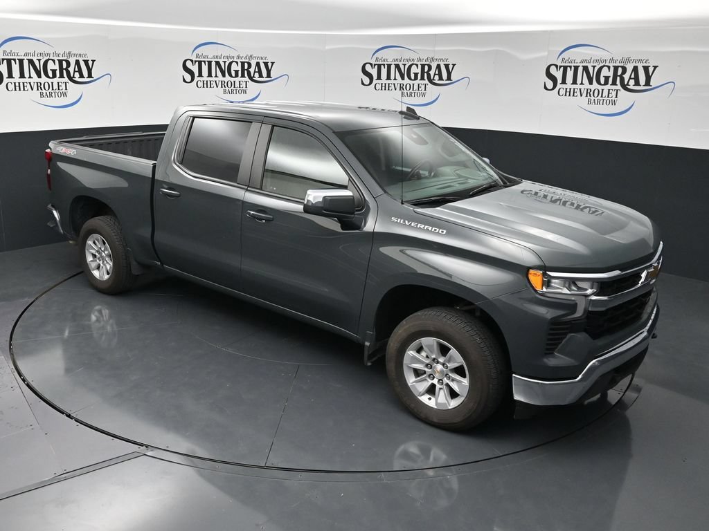 Used 2025 Chevrolet Silverado 1500 LT AWD/4WD image 19