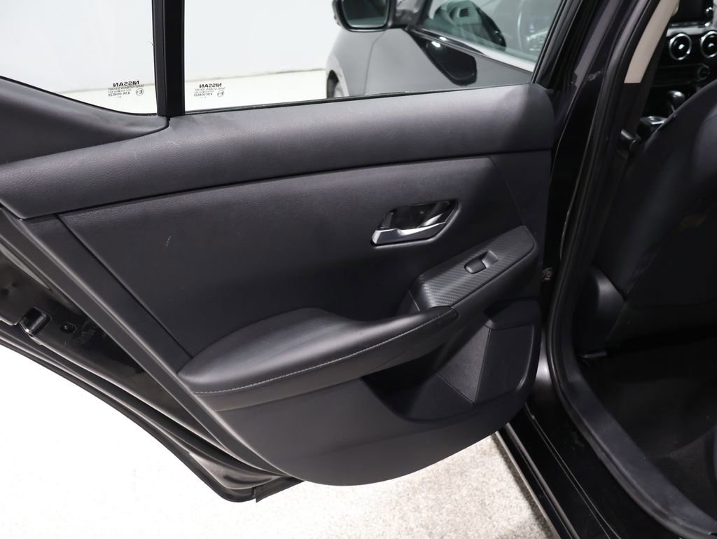 Used 2020 Nissan Sentra SV w/ Electronics Package image 18