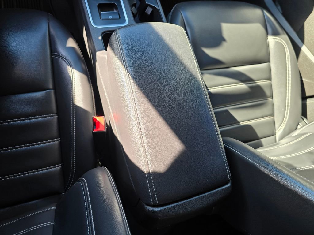 Used 2019 Ford Escape SEL image 26