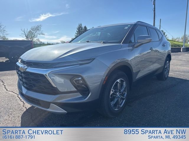 Used 2024 Chevrolet Blazer LT AWD/4WD image 7