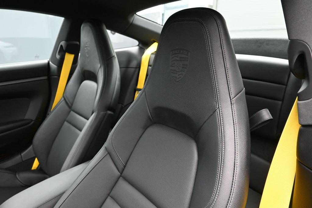 Certified 2025 Porsche 911 Carrera RWD image 16