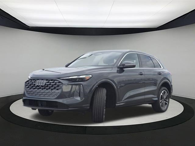 Certified 2025 Audi Q5 Premium w/ Convenience Package AWD/4WD image 3