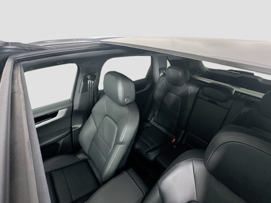 New 2026 Porsche Cayenne AWD/4WD image 14