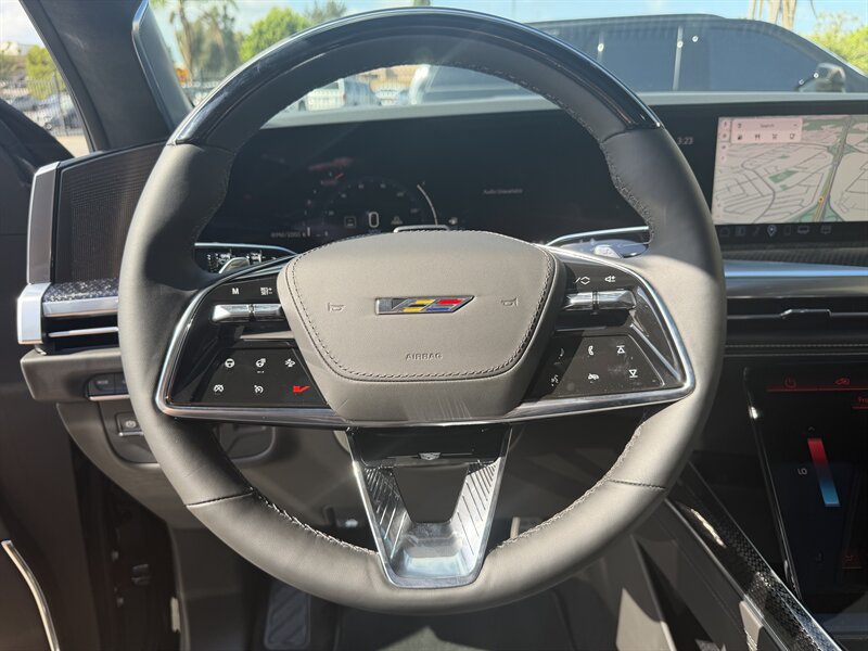 Used 2026 Cadillac Escalade ESV V AWD/4WD image 11