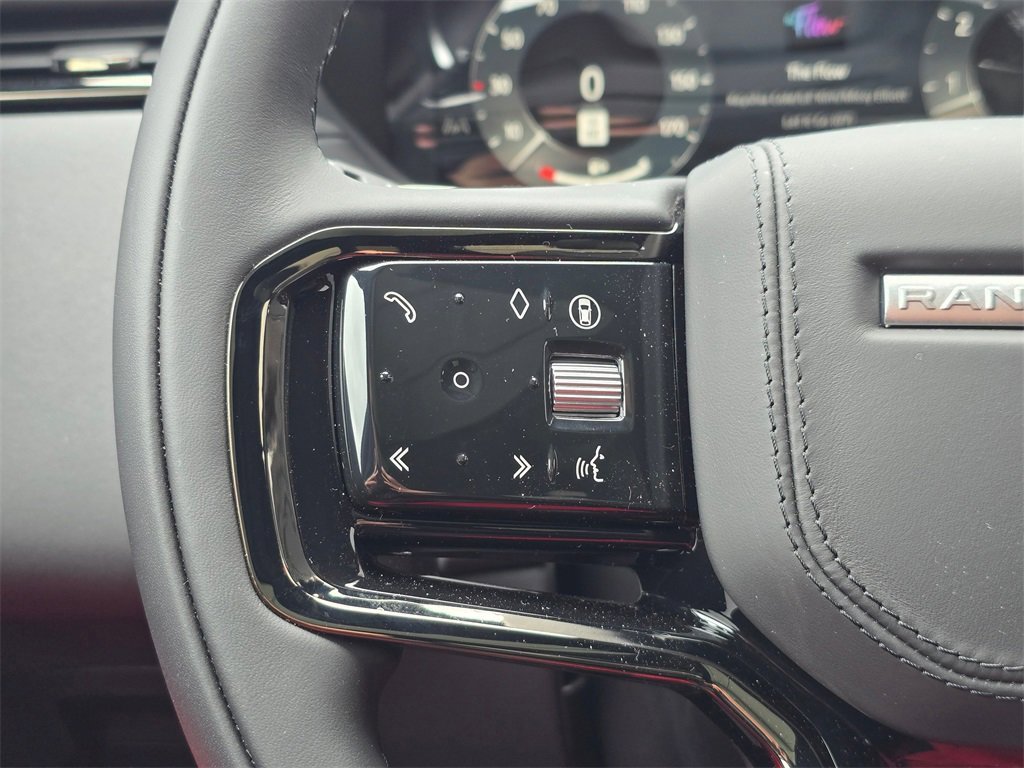 New 2026 Land Rover Range Rover Velar Dynamic SE image 19