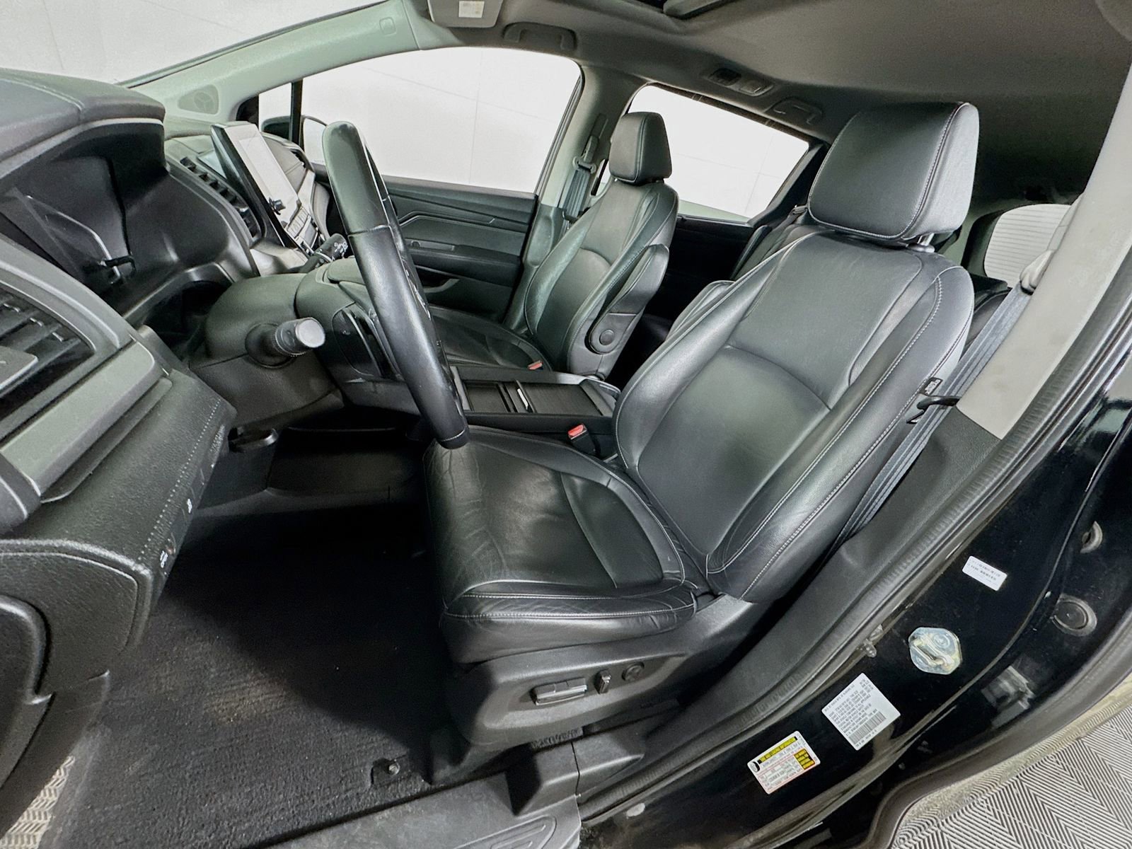 Used 2021 Honda Odyssey EX-L image 12