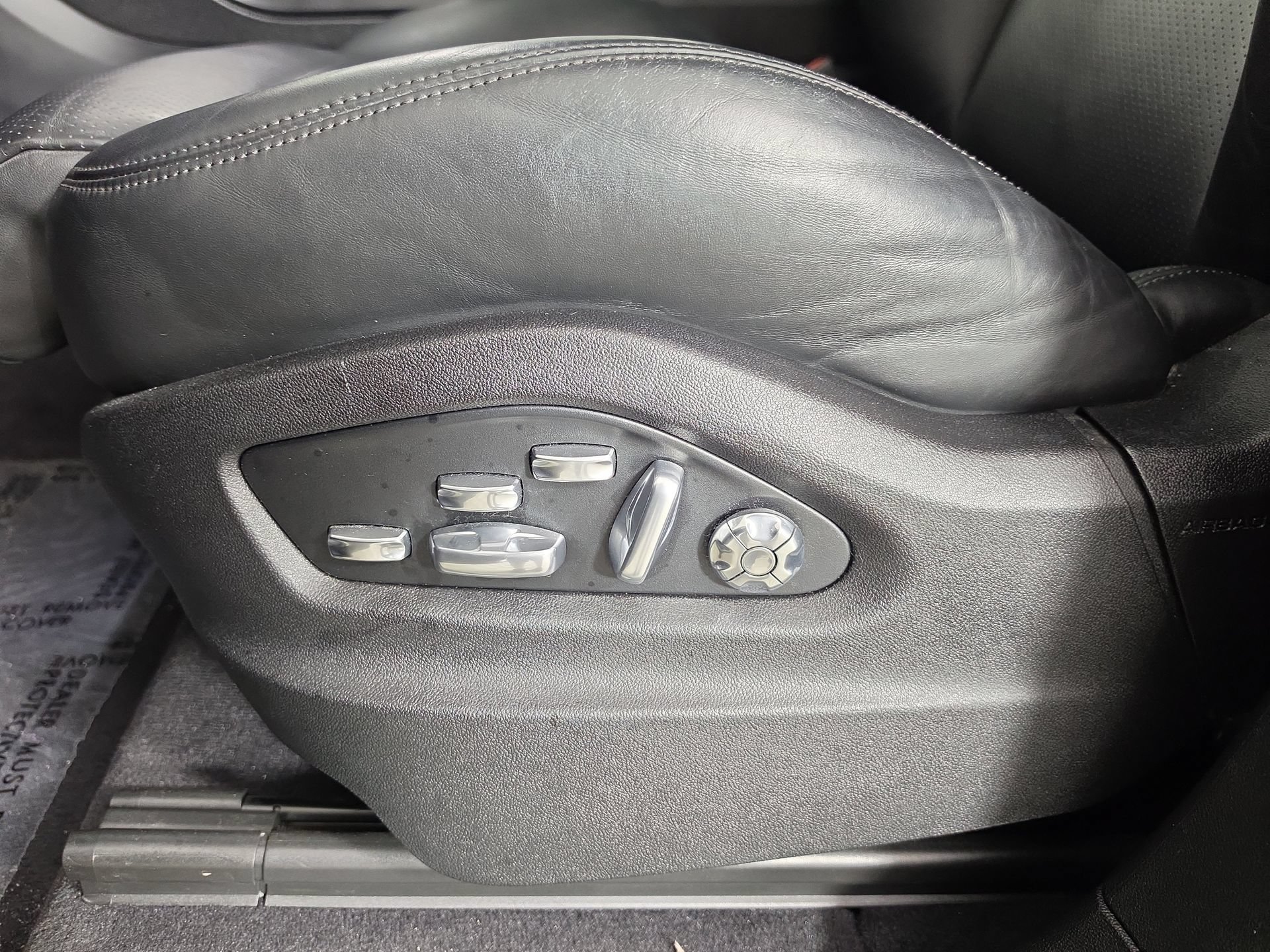 Used 2019 Porsche Cayenne E-Hybrid AWD/4WD image 17