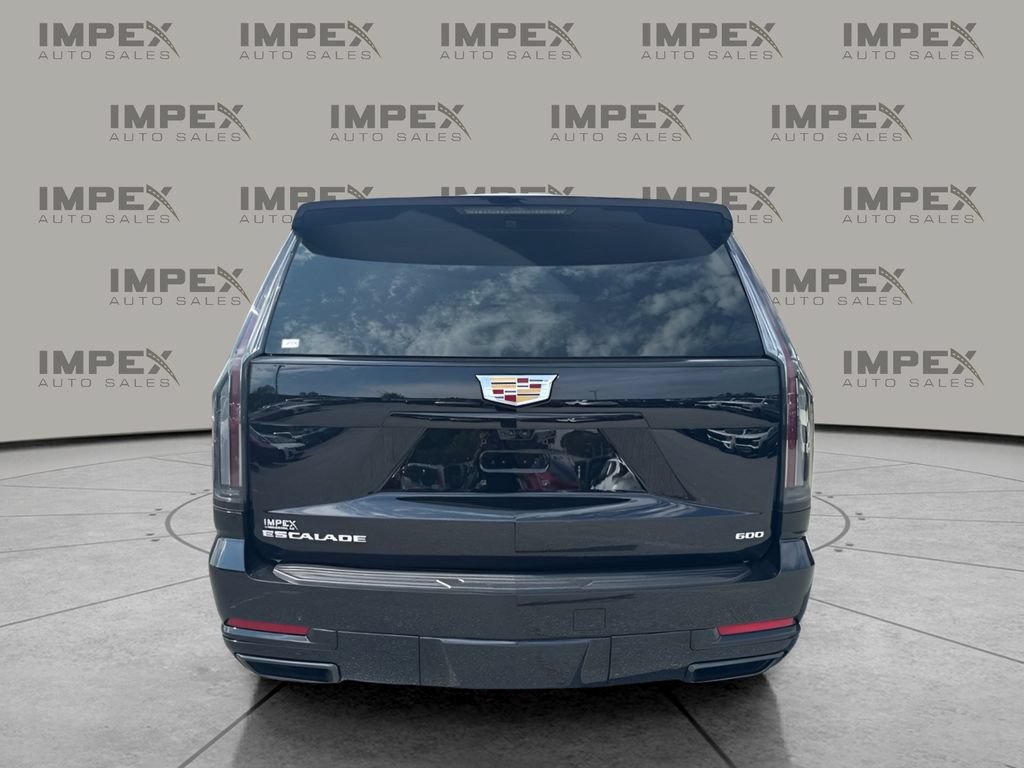 Used 2025 Cadillac Escalade Sport AWD/4WD image 4