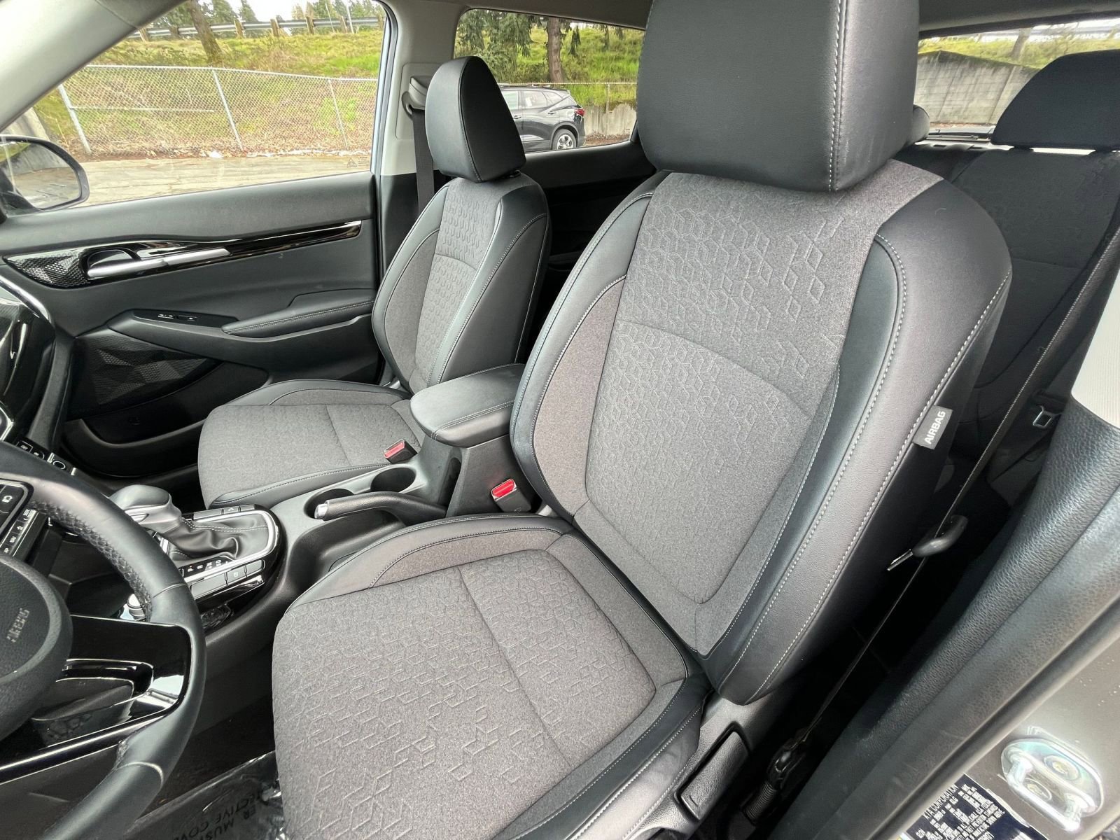 Used 2025 Kia Seltos S image 38