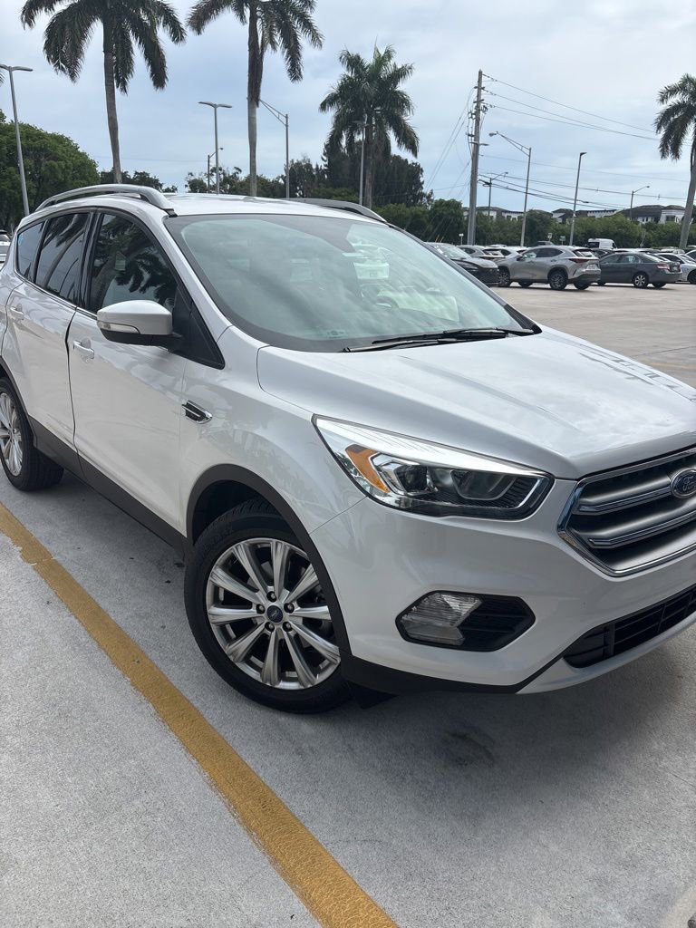 Used 2017 Ford Escape Titanium FWD image 1