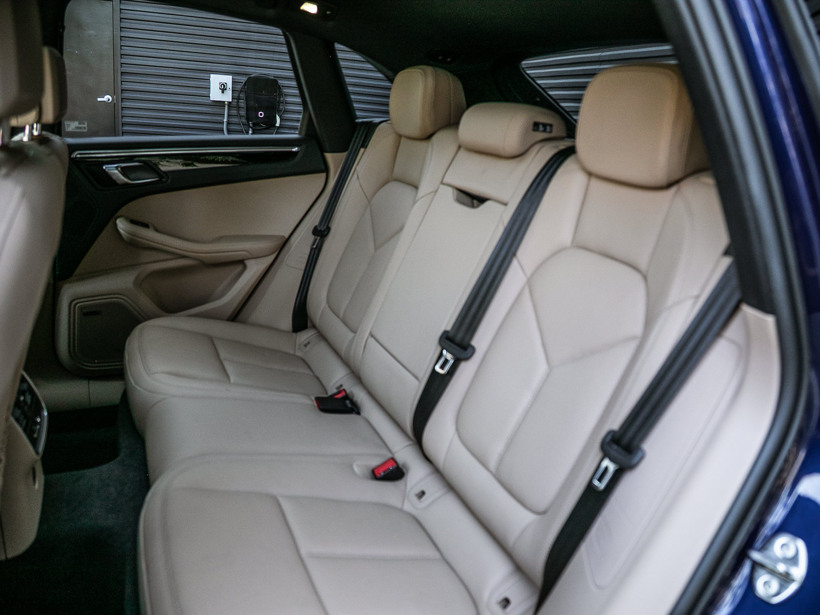 Certified 2026 Porsche Macan AWD/4WD image 14