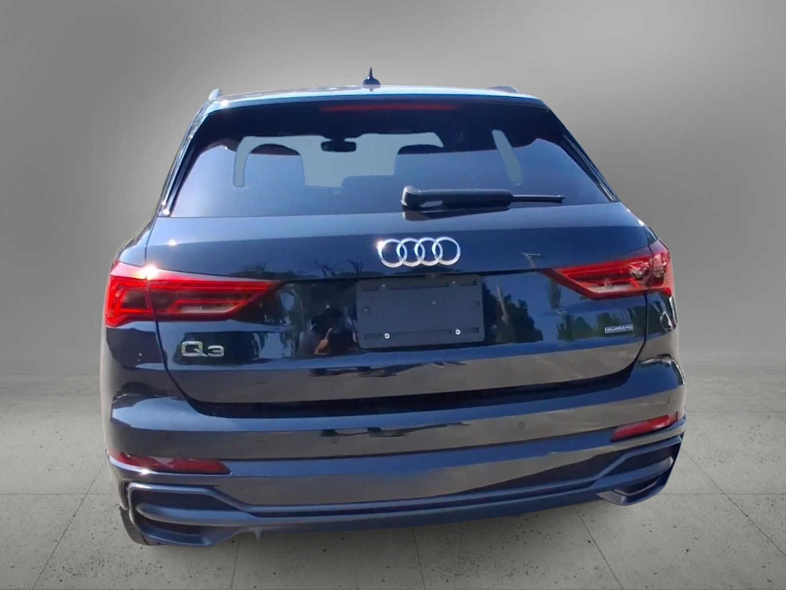 Used 2021 Audi Q3 2.0T Premium w/ Convenience Package AWD/4WD image 7