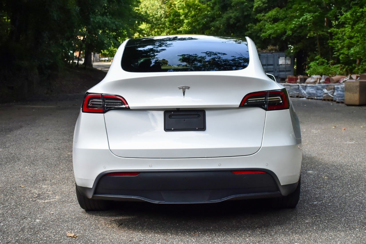 Used 2021 Tesla Model Y 2WD image 6