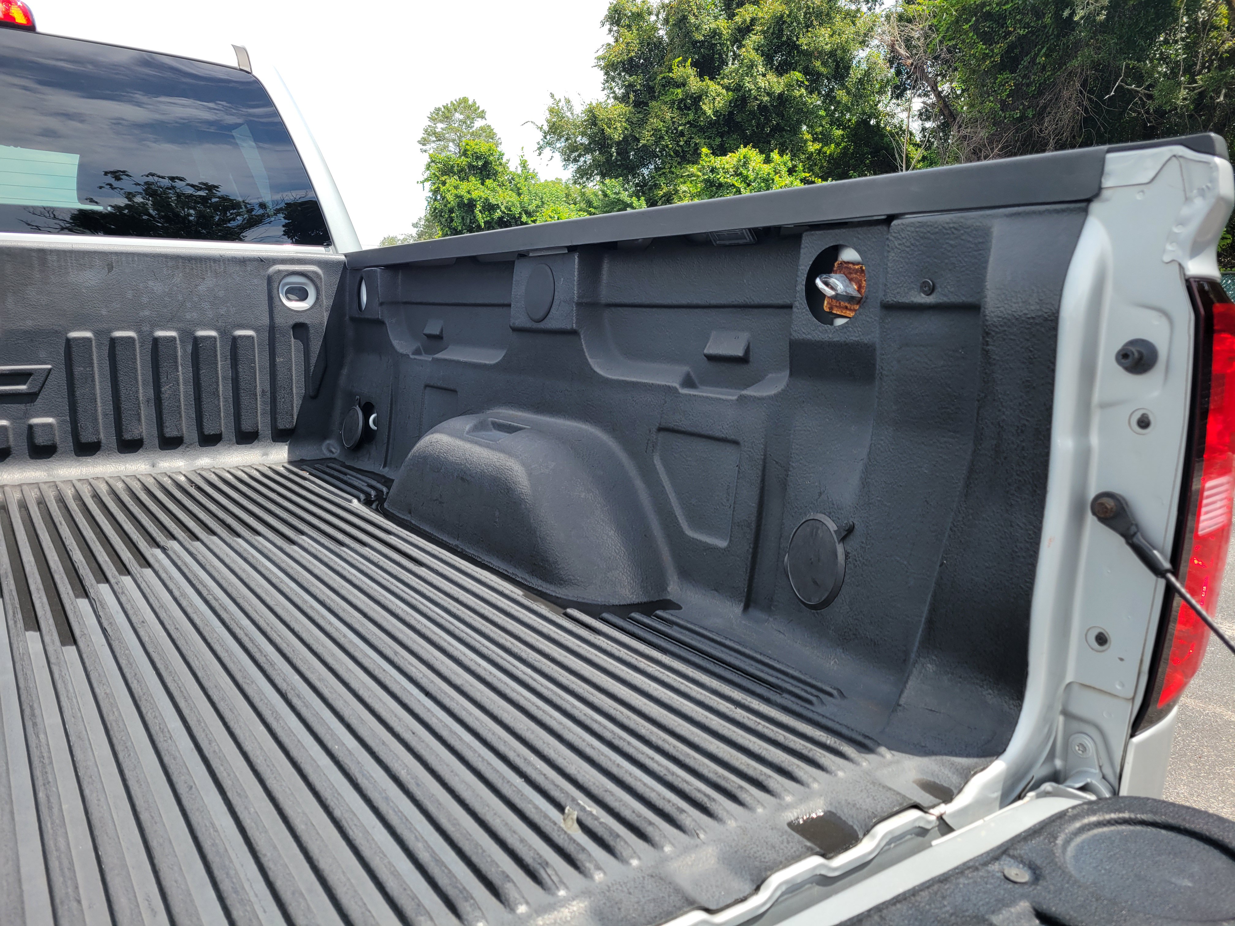 Certified 2017 Chevrolet Silverado 1500 LT w/ All Star Edition RWD image 9