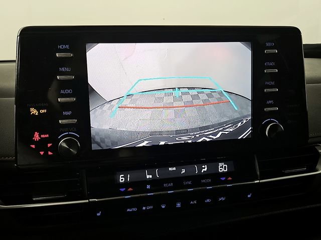 Used 2023 Toyota Sienna XSE AWD/4WD image 18