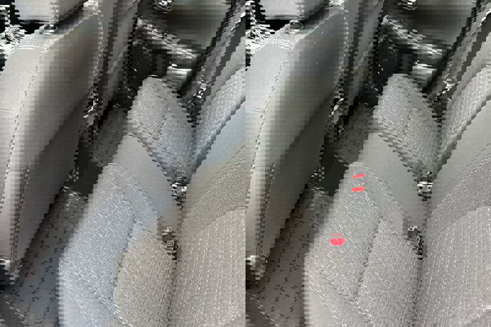 Used 2024 Honda HR-V LX image 4