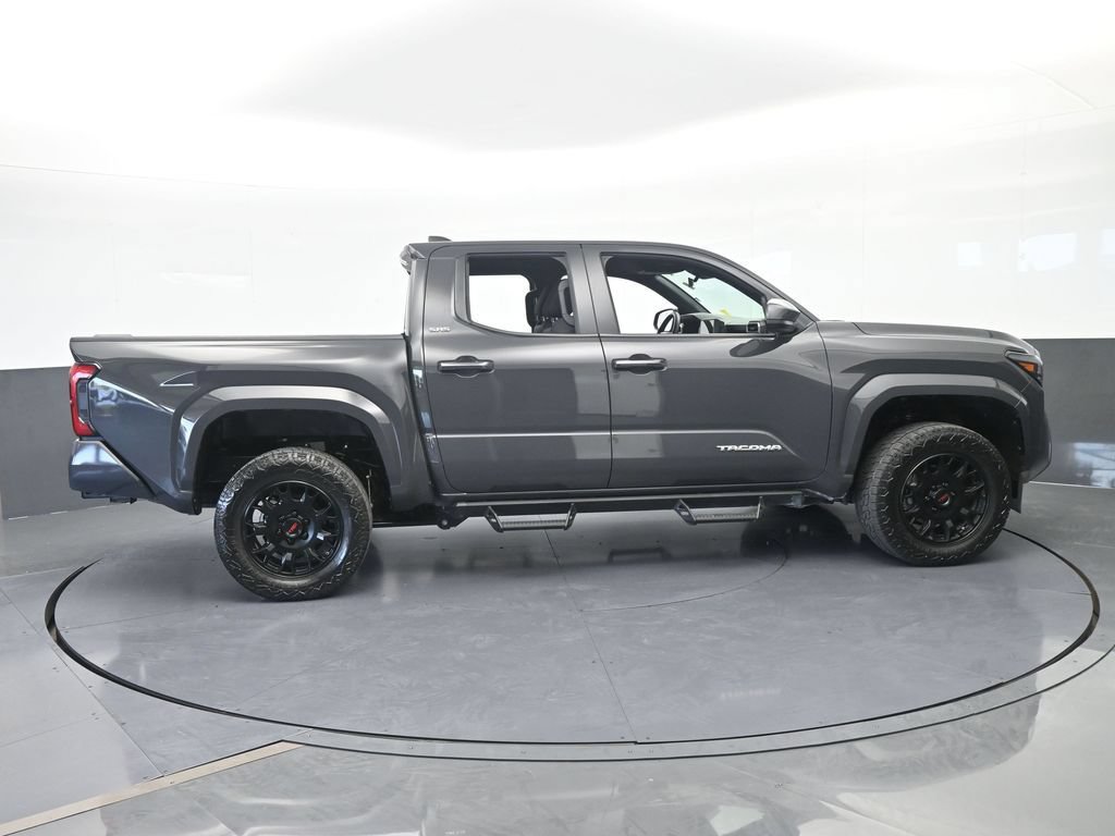 Used 2025 Toyota Tacoma SR5 RWD image 7