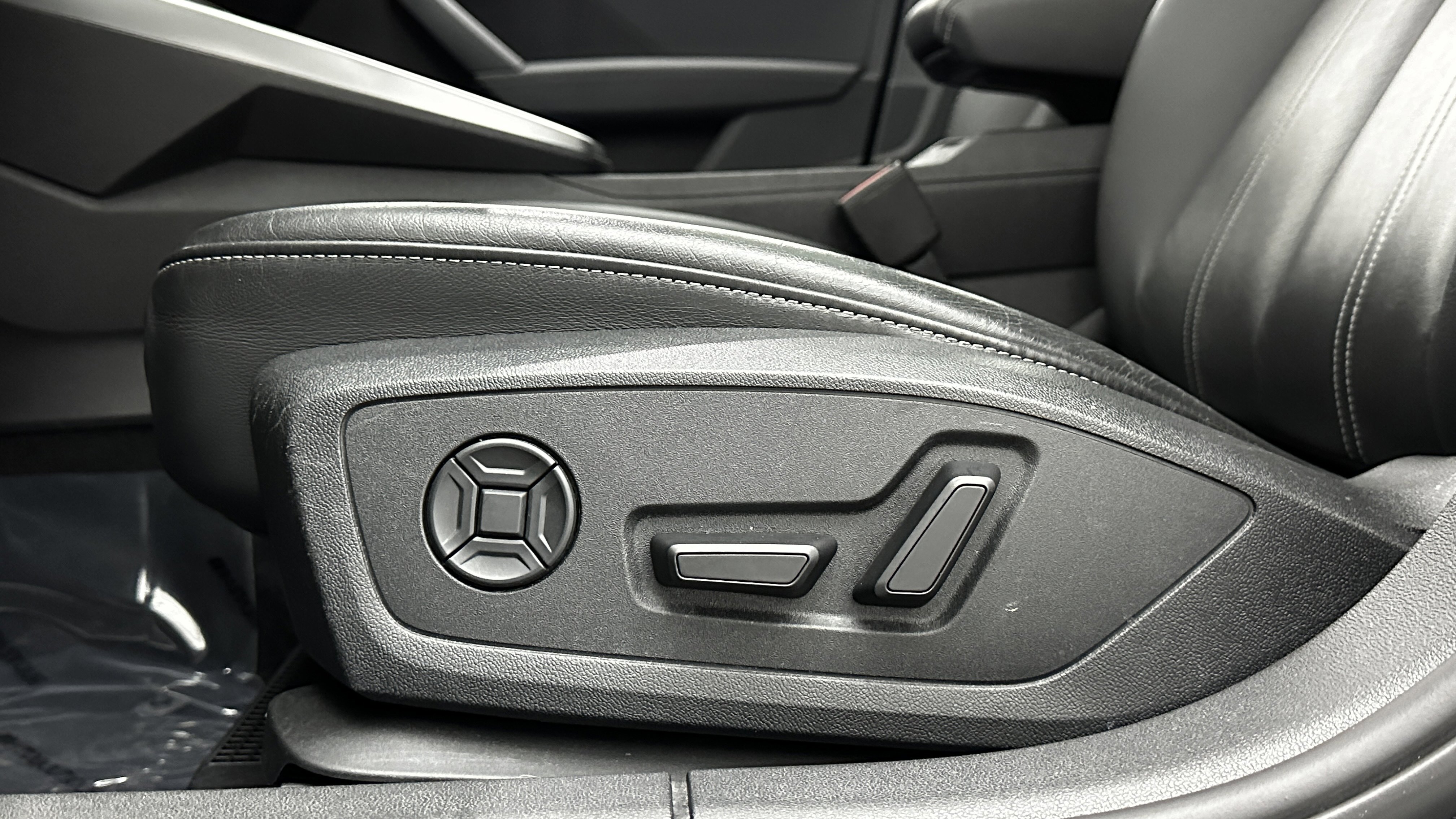 Used 2024 Audi A3 2.0T Premium image 15