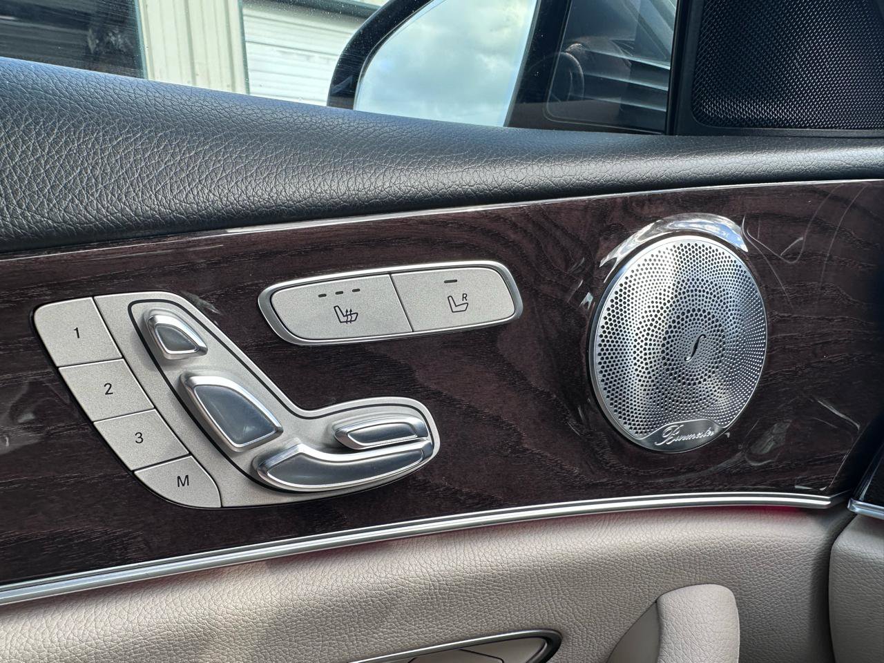 Used 2017 Mercedes-Benz E 300 image 10