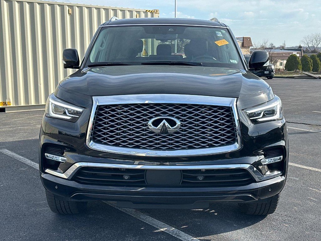 Used 2023 INFINITI QX80 Luxe w/ Cargo Package image 2