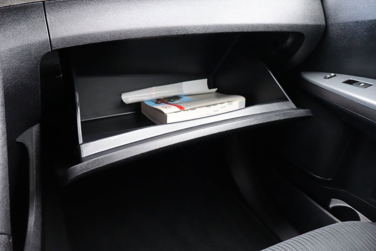 Used 2015 Toyota Venza LE image 37