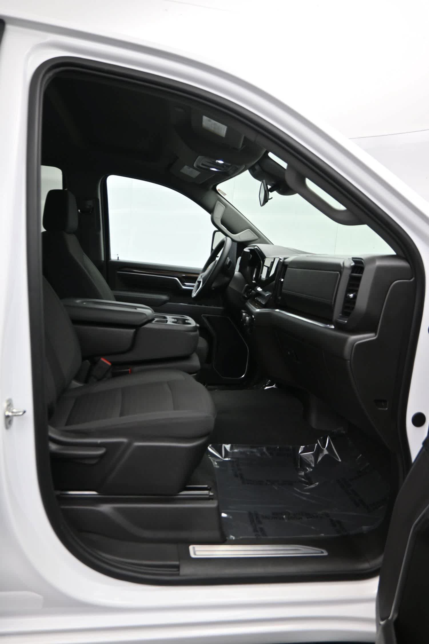 Used 2026 Chevrolet Silverado 2500 LT AWD/4WD image 12