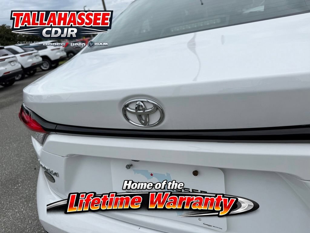 Used 2022 Toyota Corolla LE FWD image 5