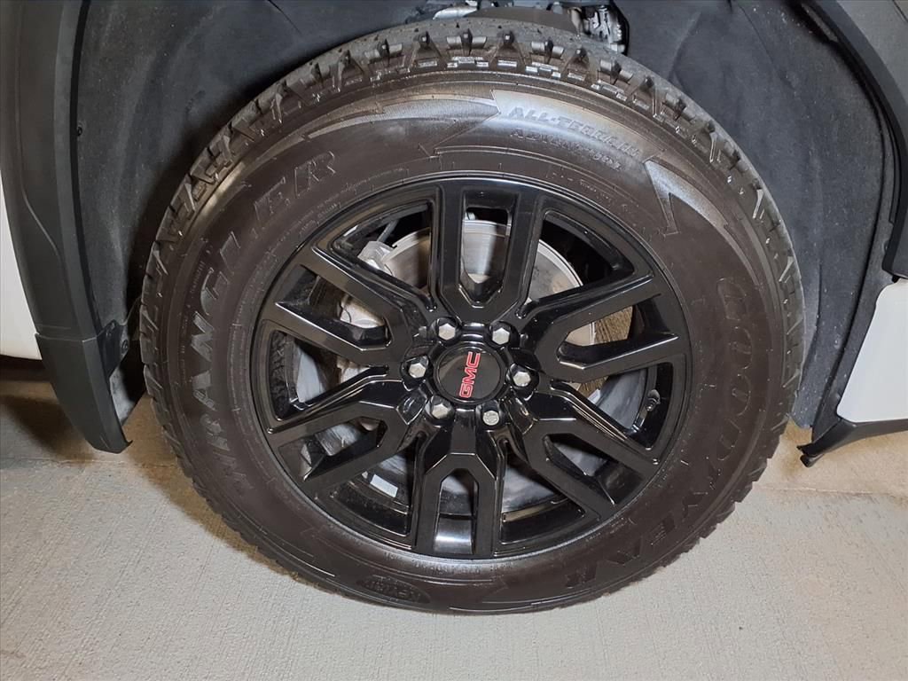 Used 2021 GMC Sierra 1500 Elevation w/ LPO, Elevation Black Package image 5