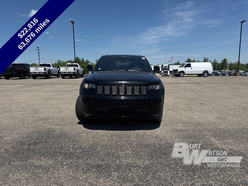 Used 2021 Jeep Grand Cherokee Laredo X AWD/4WD image 9