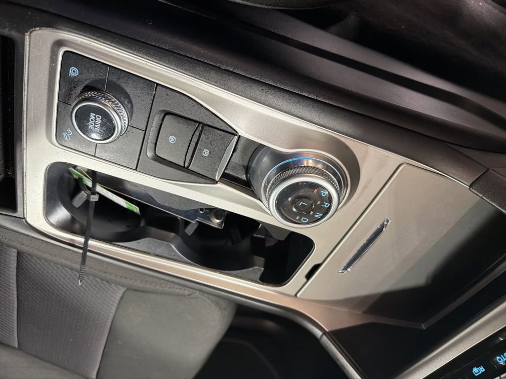Used 2022 Ford Explorer XLT image 20