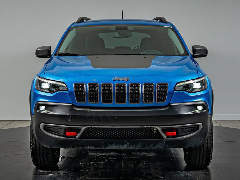 Used 2020 Jeep Cherokee Trailhawk w/ Cold Weather Group AWD/4WD image 2