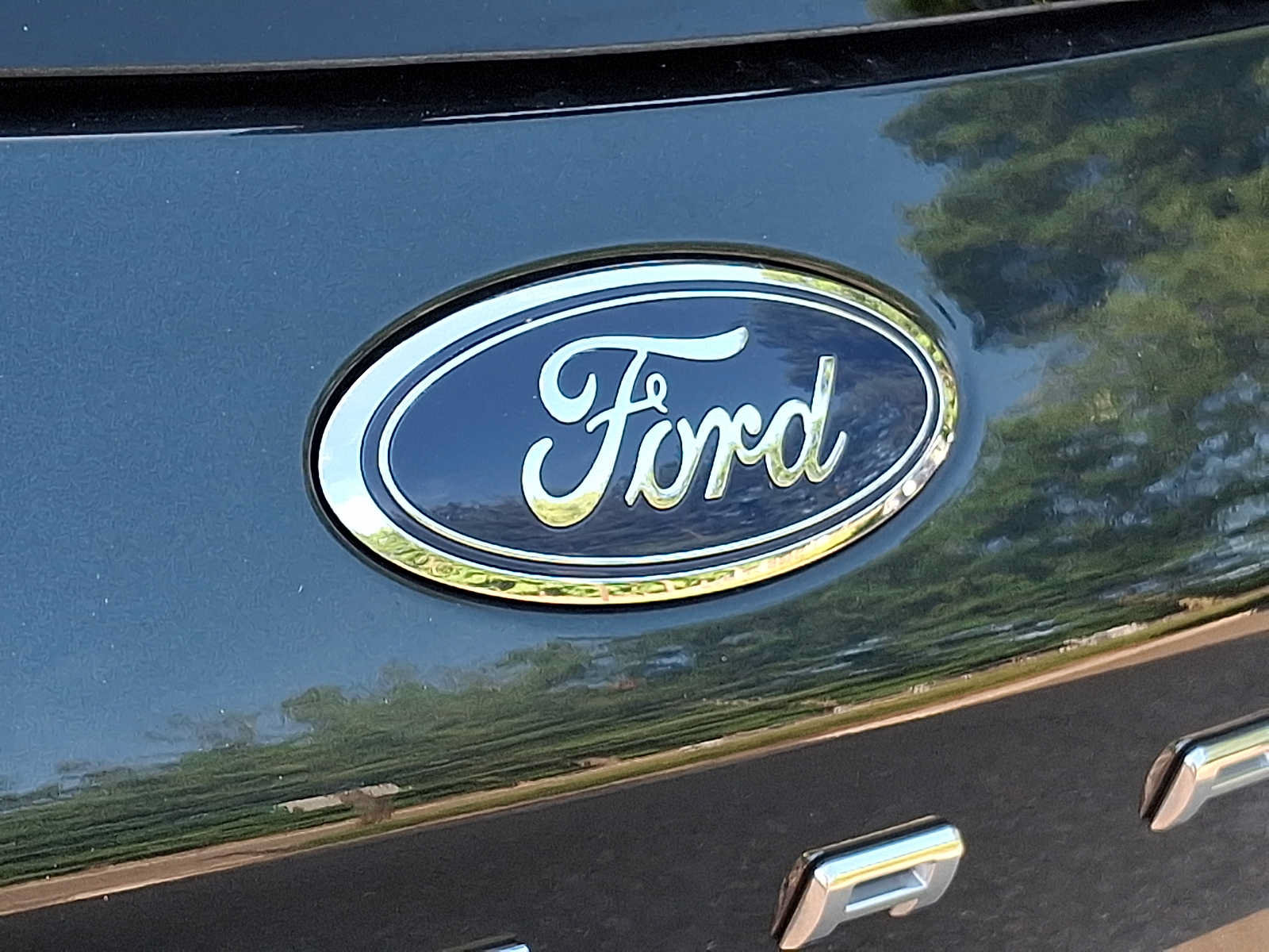 Used 2022 Ford Escape SEL w/ Technology Package AWD/4WD image 30