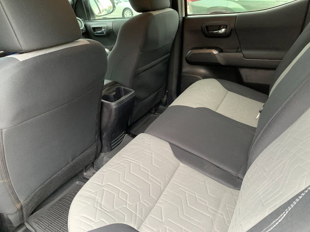 Used 2022 Toyota Tacoma TRD Off-Road w/ Technology Package image 14