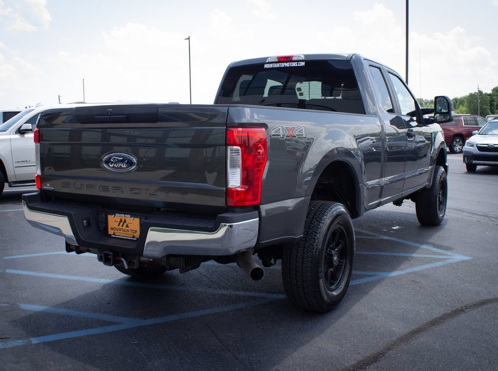 Used 2018 Ford F250 XL w/ STX Appearance Package AWD/4WD image 13