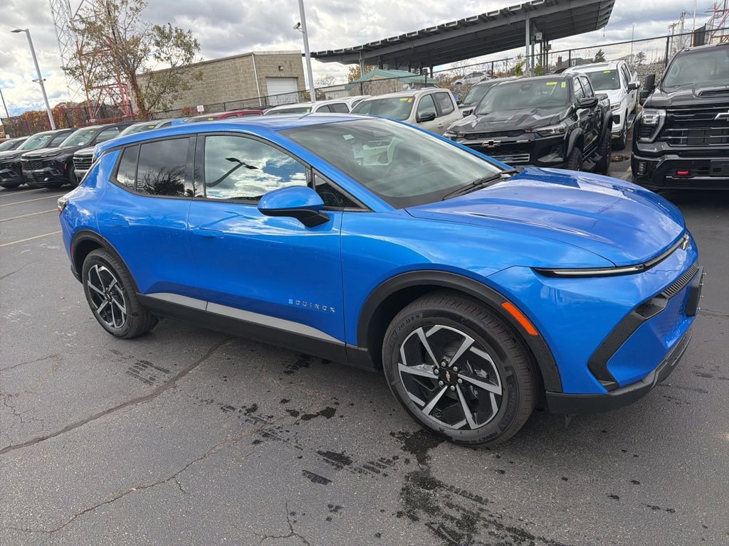 New 2026 Chevrolet Equinox EV LT video 1