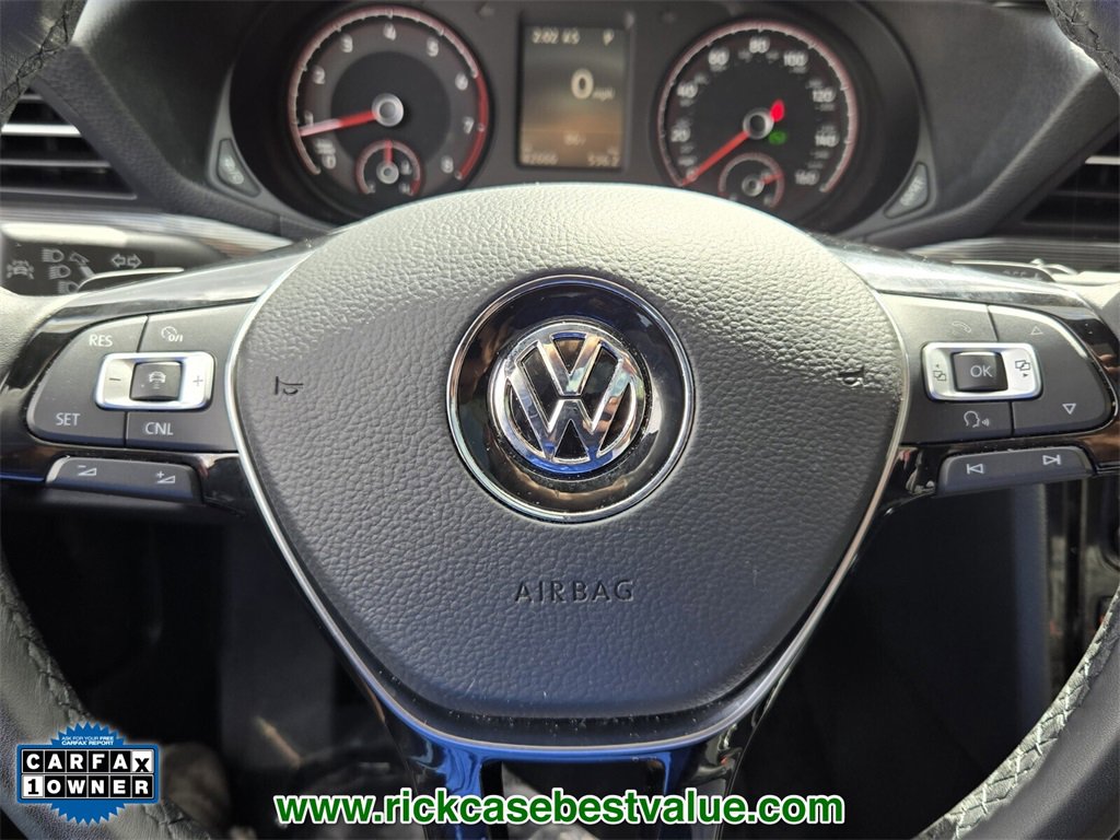 Used 2022 Volkswagen Passat 2.0T R-Line image 31