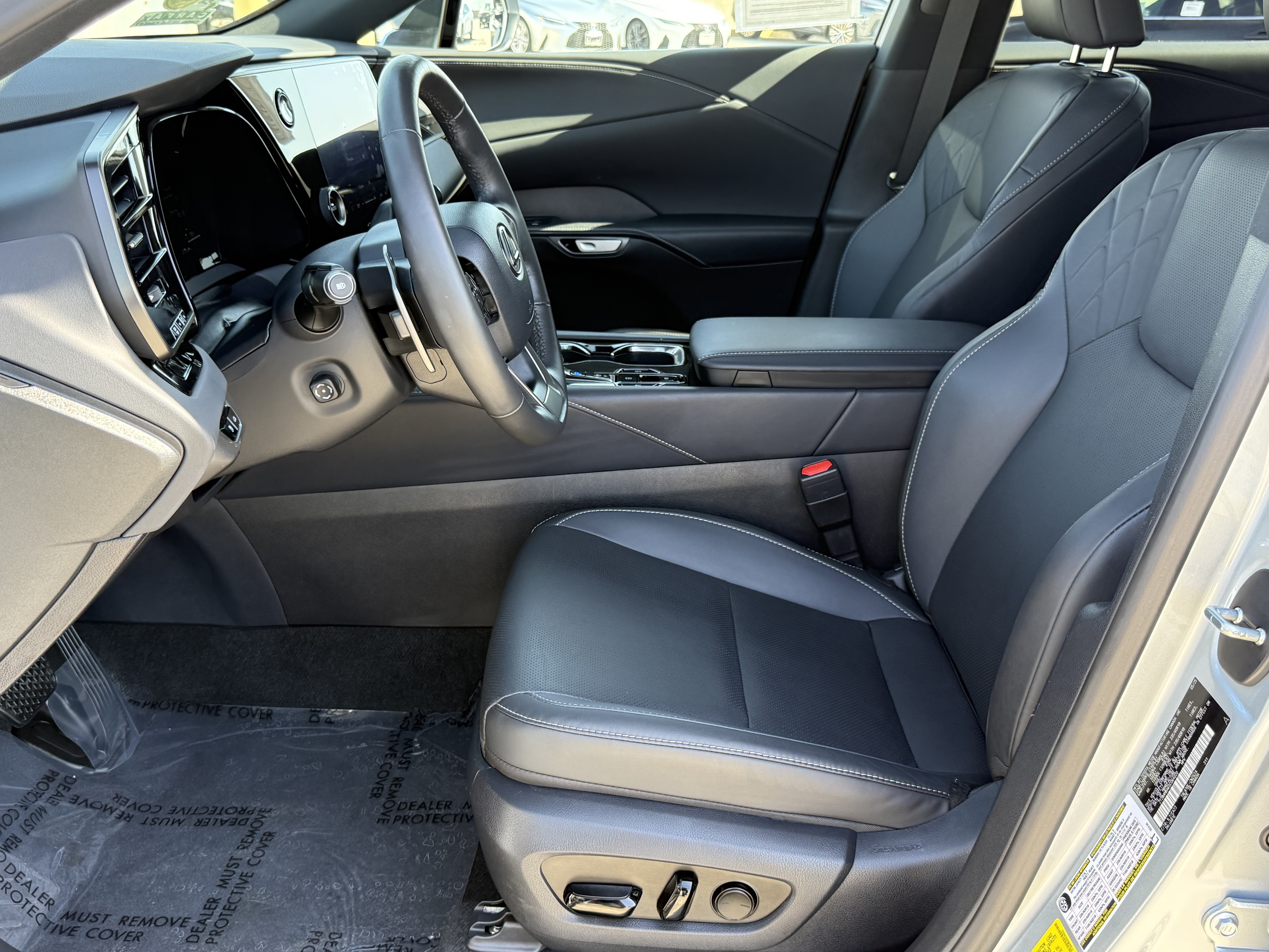 Certified 2025 Lexus RX 350 FWD w/ Technology Package image 19