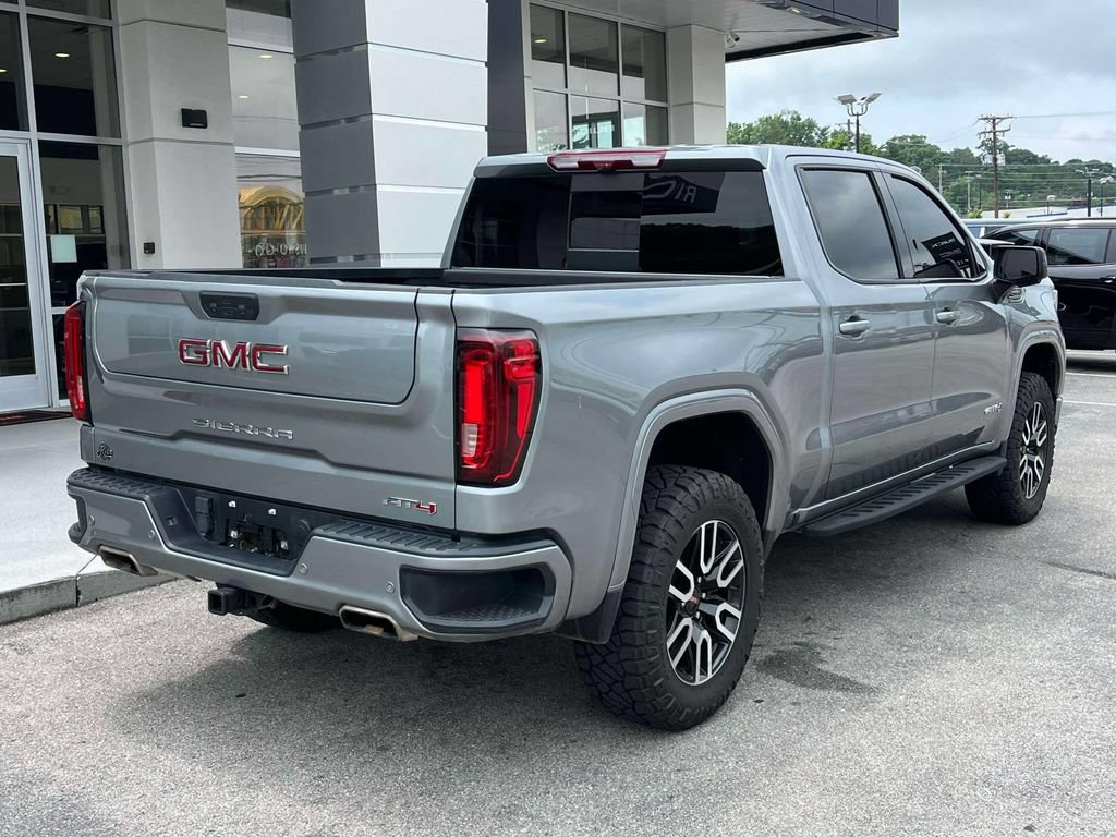Used 2024 GMC Sierra 1500 AT4 w/ Technology Package AWD/4WD image 4