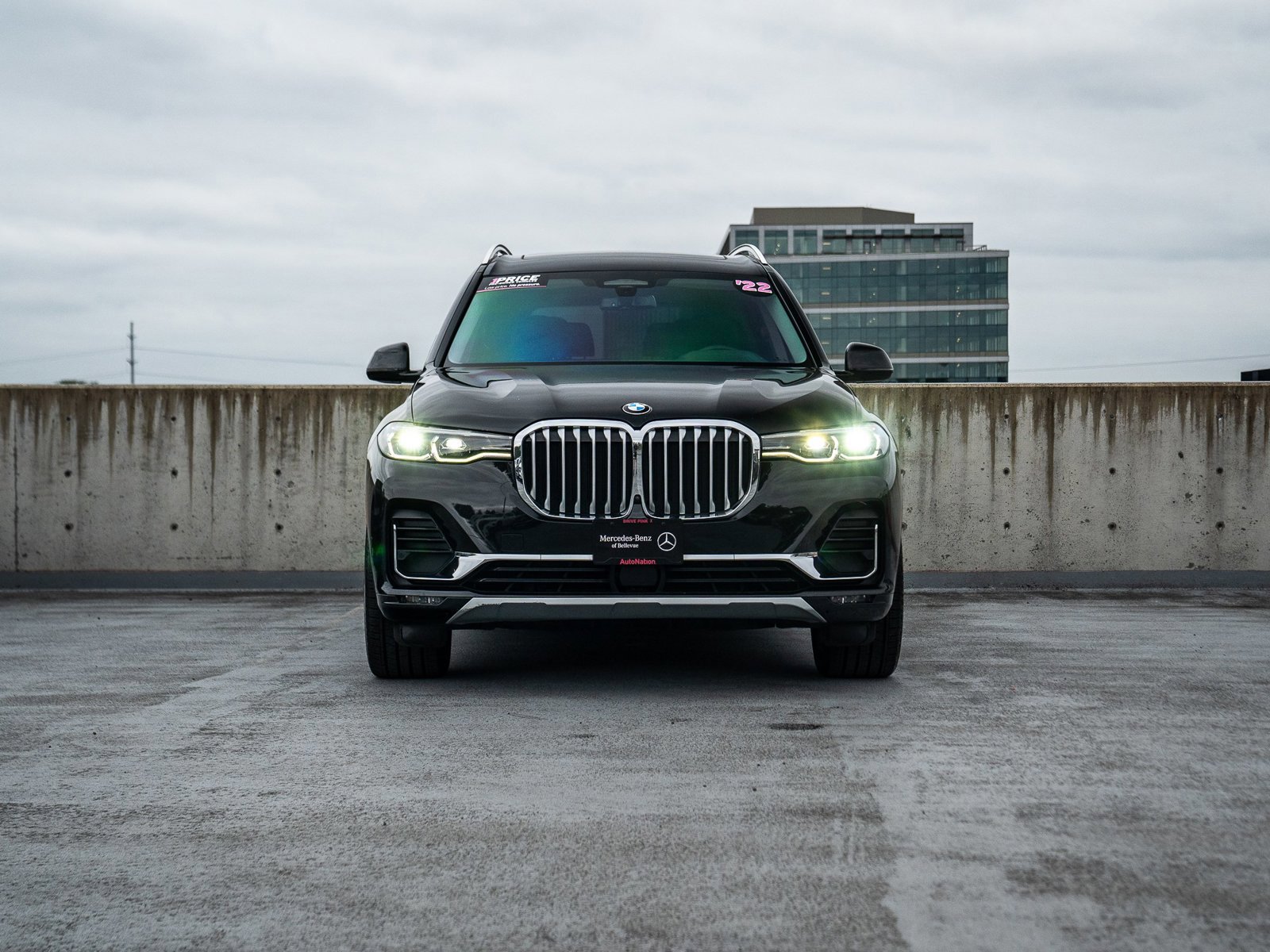 Used 2022 BMW X7 xDrive40i w/ Premium Package AWD/4WD video 2