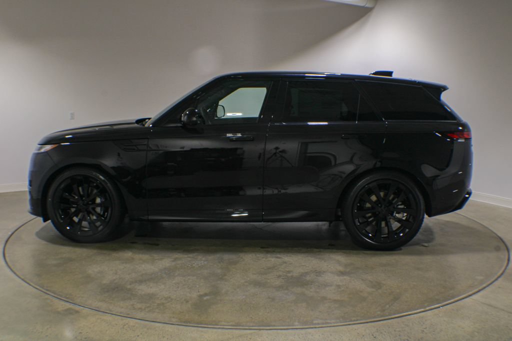 New 2026 Land Rover Range Rover Sport Dynamic SE AWD/4WD image 3