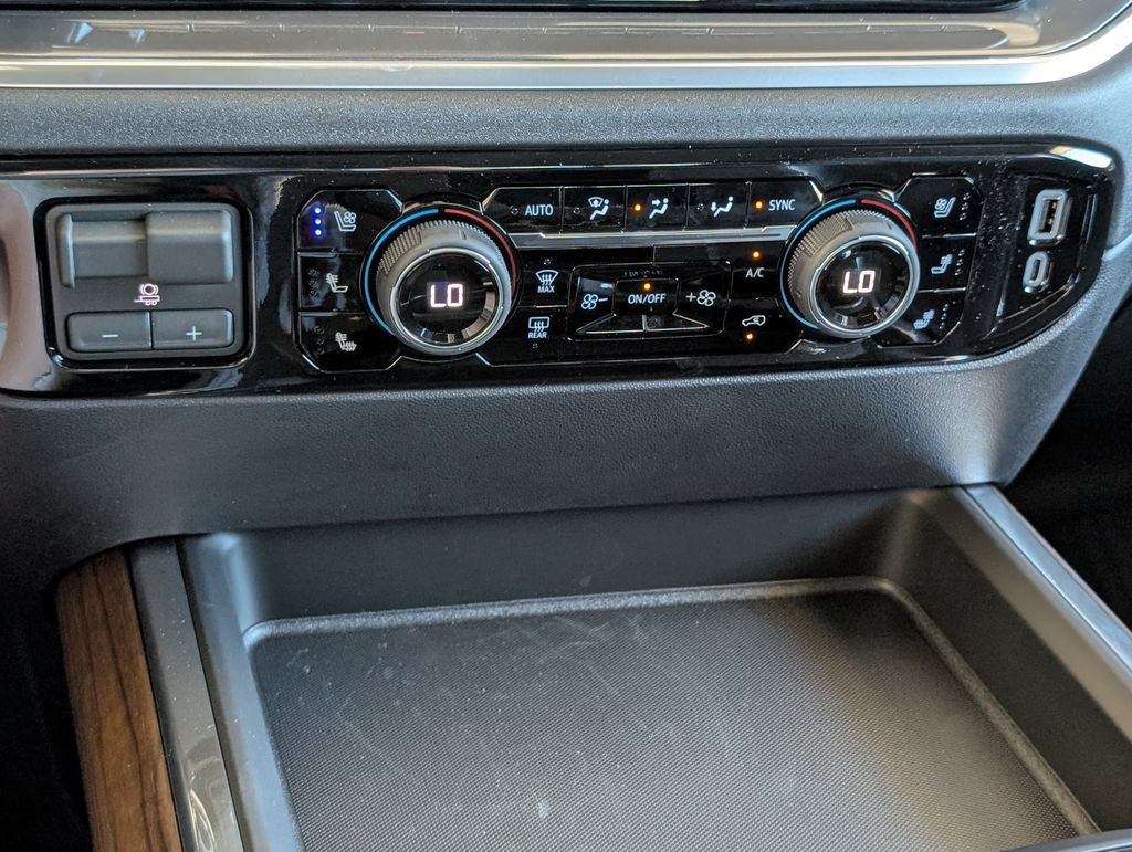 New 2026 Chevrolet Silverado 3500 High Country w/ High Country Premium Package AWD/4WD image 25
