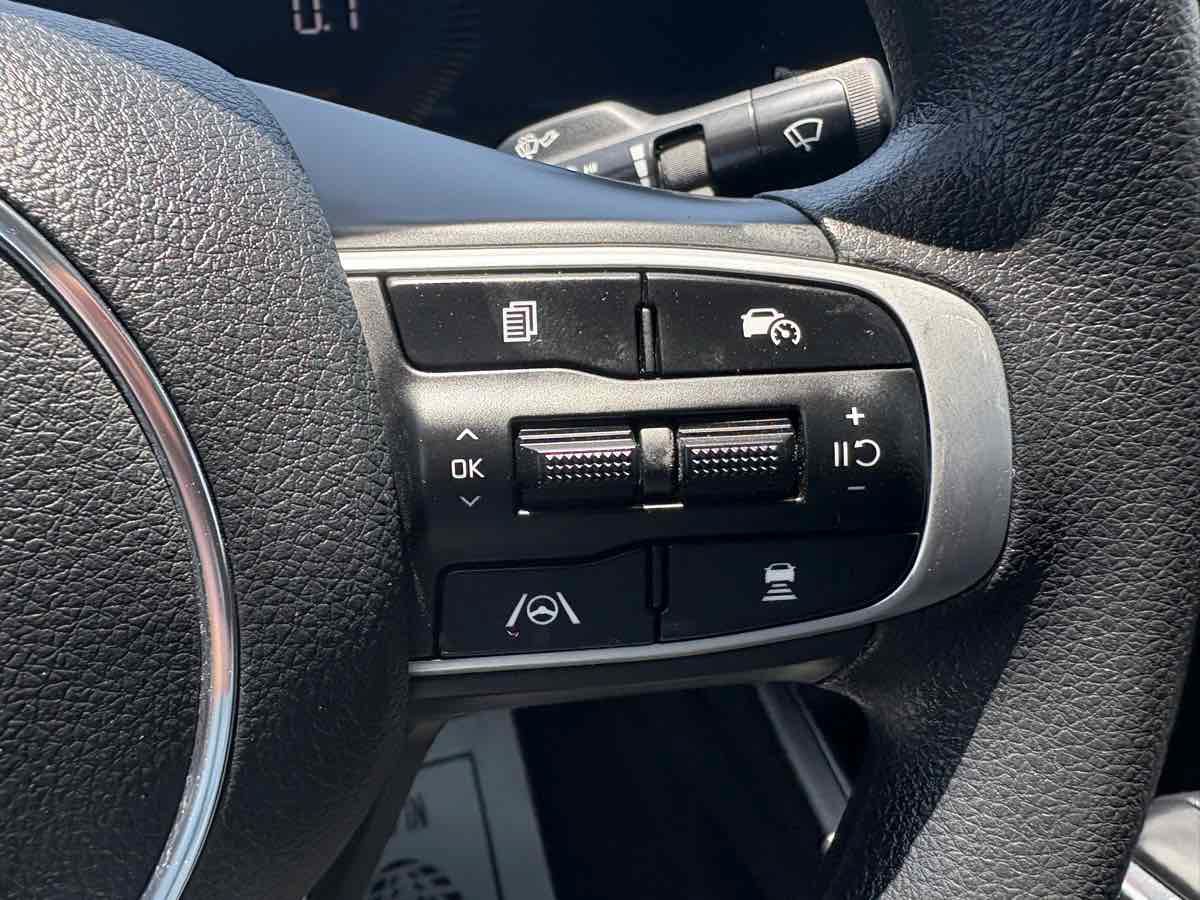 Used 2026 Kia K5 LXS FWD image 17