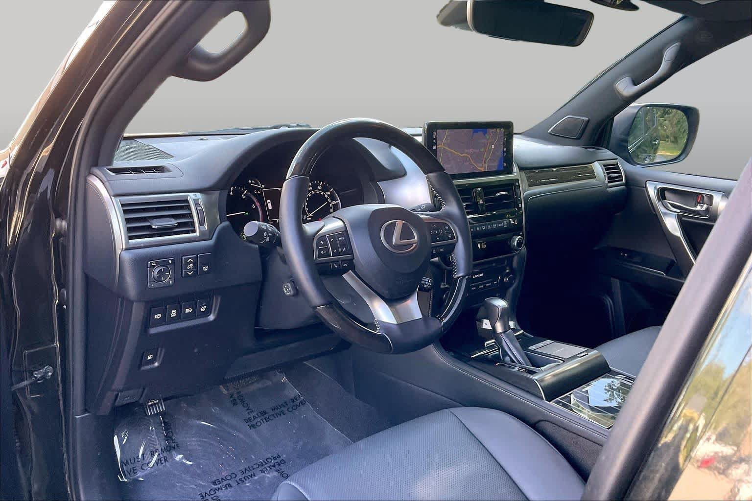 Used 2023 Lexus GX 460 Premium w/ Premium Package AWD/4WD image 17
