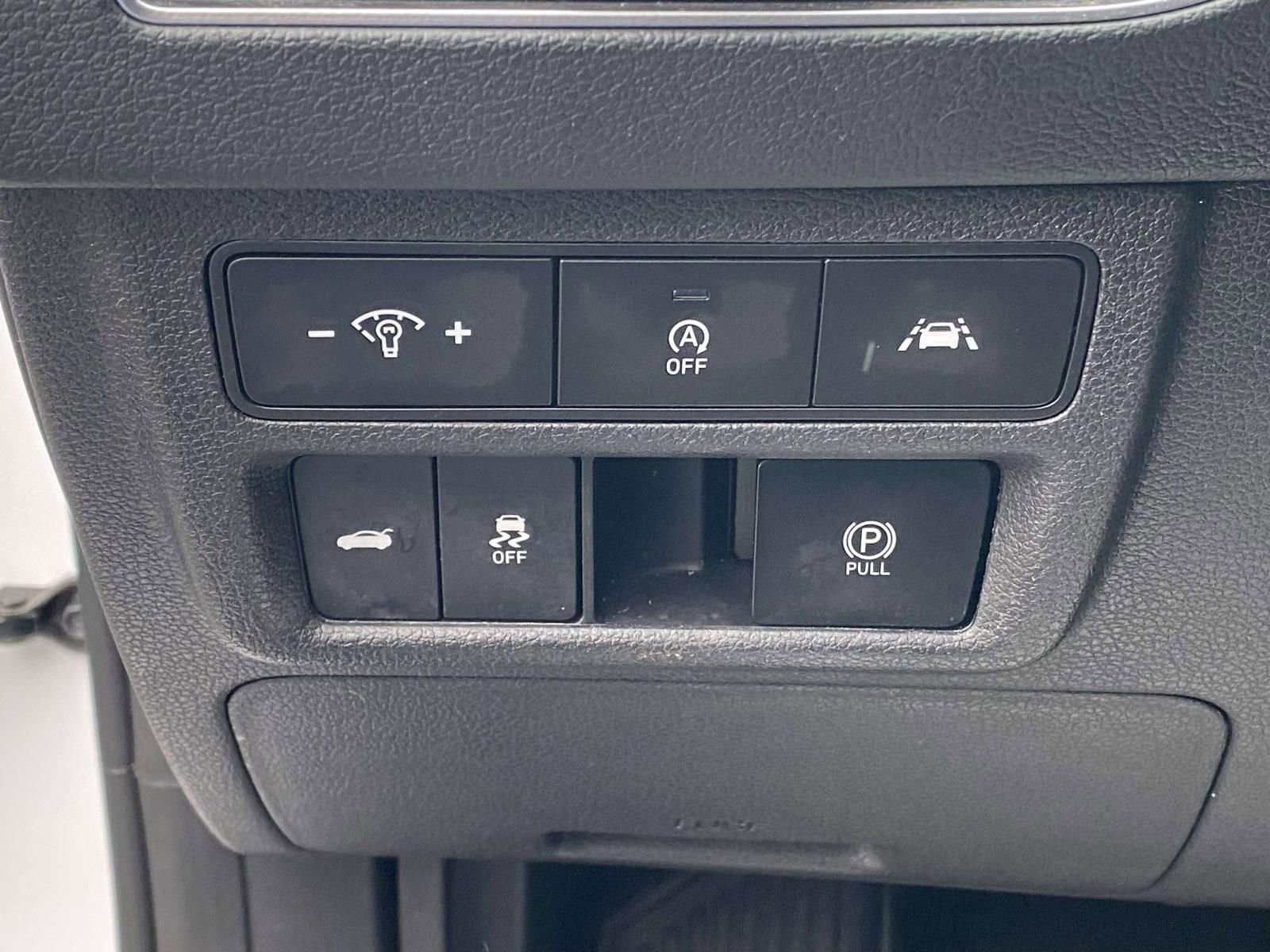 Used 2021 Hyundai Sonata SE w/ Preferred Accessory Package image 17