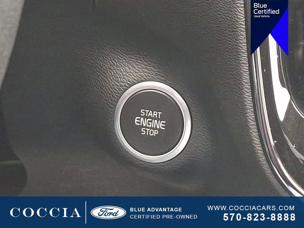 Used 2020 Volvo XC40 T5 Momentum w/ Protection Package Premier image 23