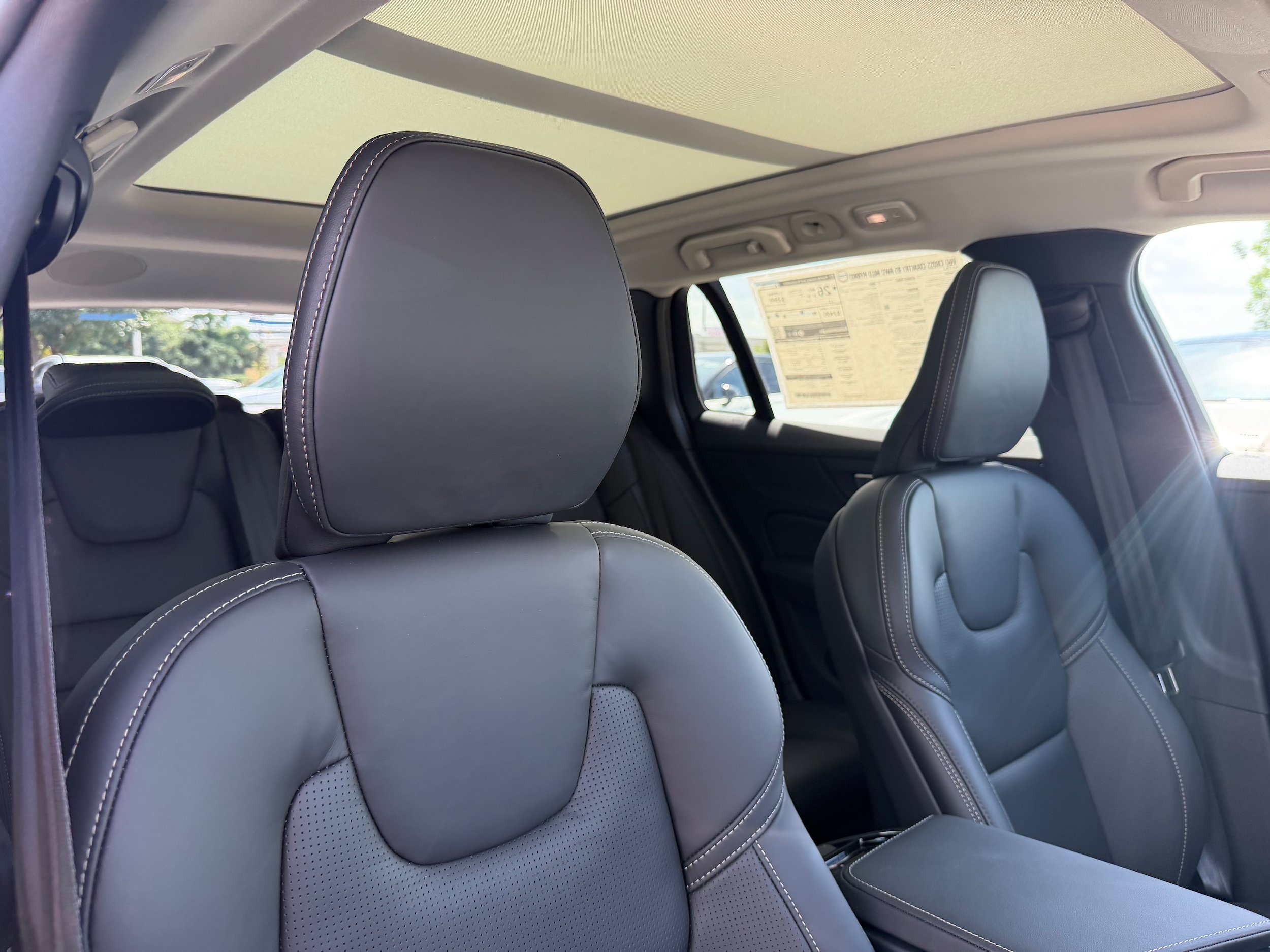 New 2026 Volvo V60 B5 Cross Country Ultra w/ Climate Package AWD/4WD image 8