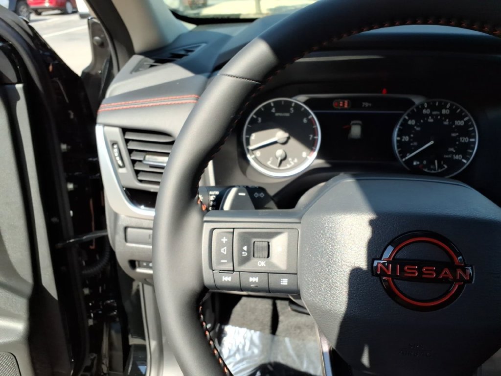 New 2027 Nissan Rogue SV AWD/4WD image 25