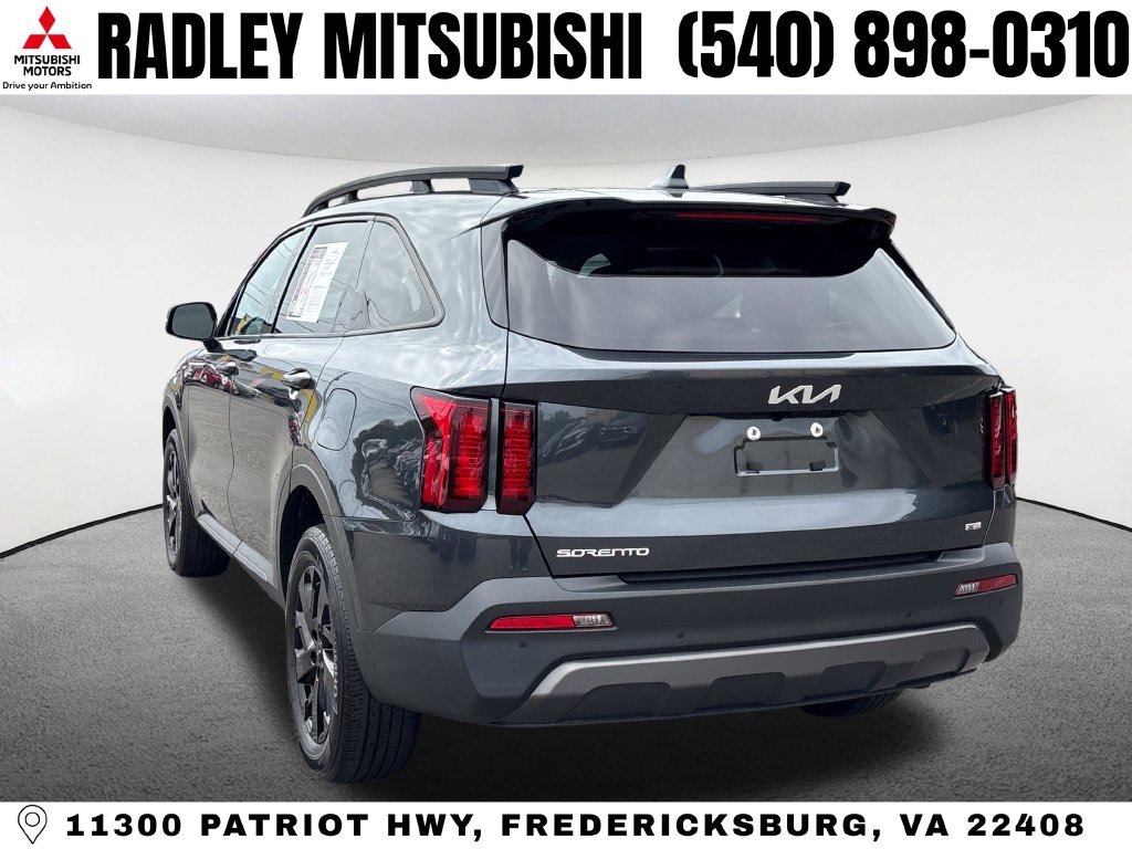 Used 2023 Kia Sorento S w/ Panoramic Sunroof Package AWD/4WD image 17
