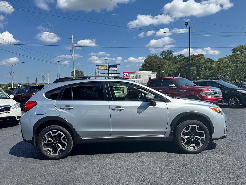 Used 2016 Subaru Crosstrek 2.0i Limited w/ Popular Package #2 AWD/4WD image 4